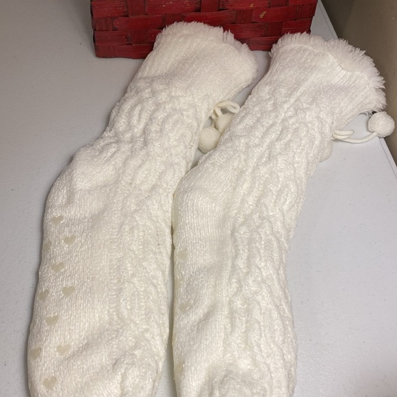 Women’s Slipper Socks with Grippers - Picture 3 of 6